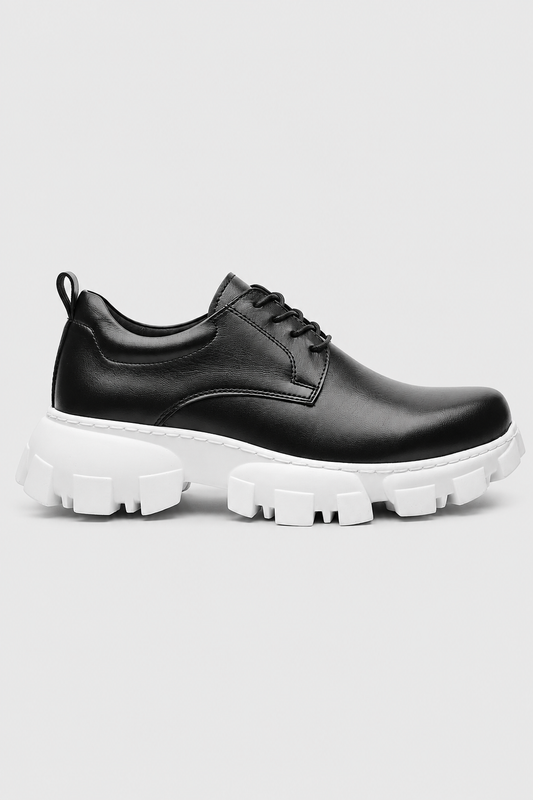 Cancun casual sneaker in black and white by Apollo Moda