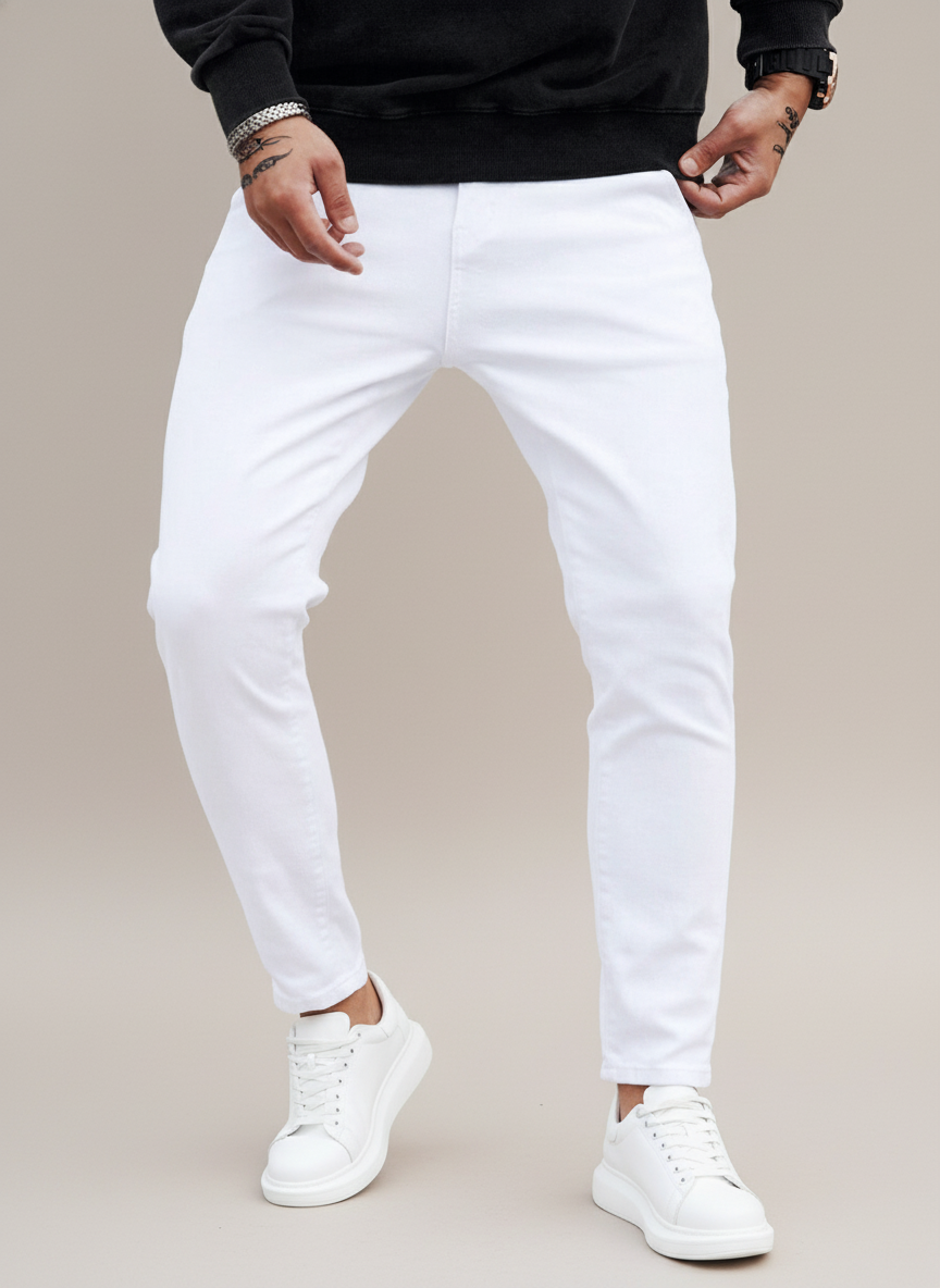 Slim fit jeans in white by Apollo Moda